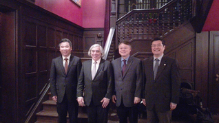 President Jiang Meets US Secretary of Energy Ernest Jeffrey Moniz