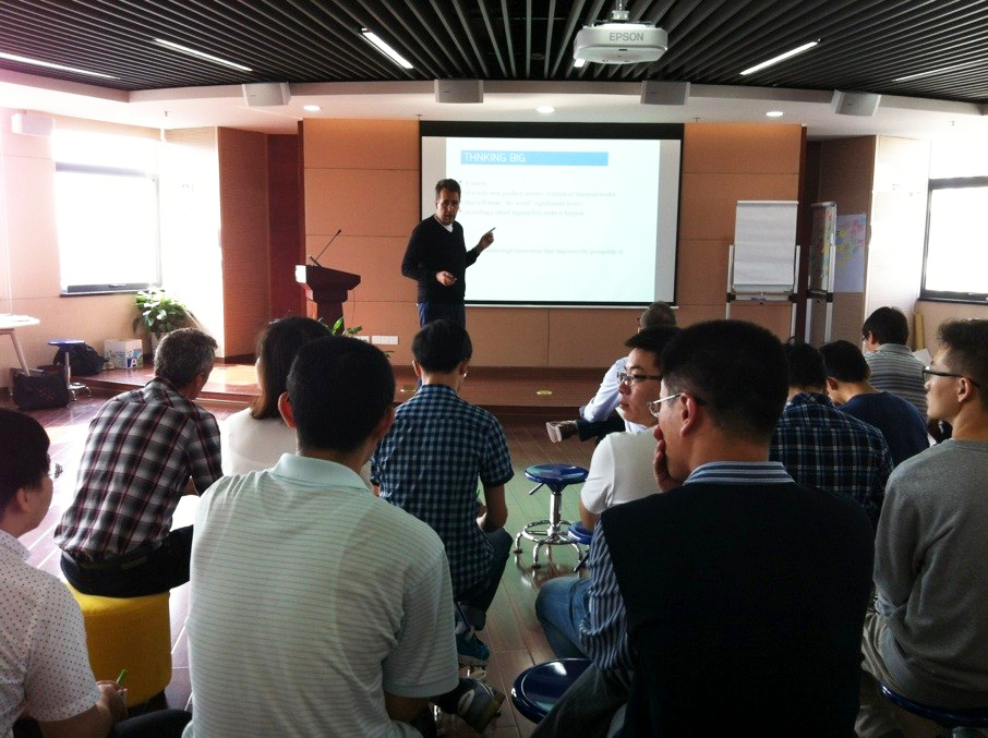 上海科技大学创业与管理学院举办荷兰THNK“应用创新与领导力”课程