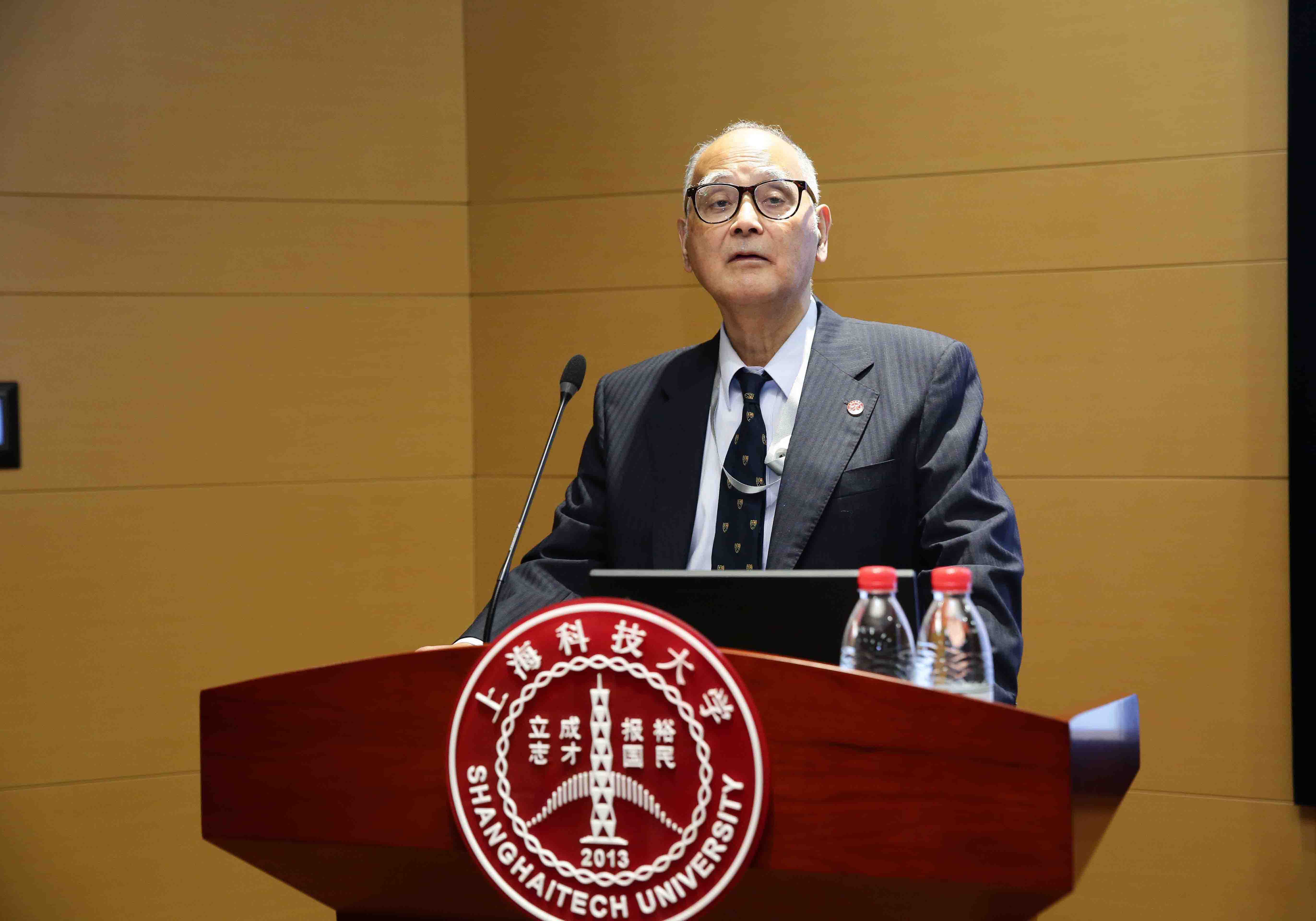 SPST Professor Honored by Shanghai Government