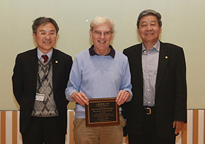 Nobel Laureate Richard Henderson Gives ShanghaiTech Lecture