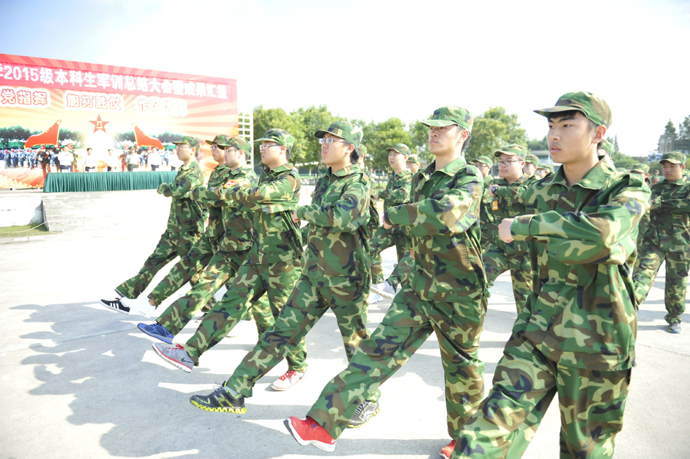 2015级本科新生军训掠影（每日更新）