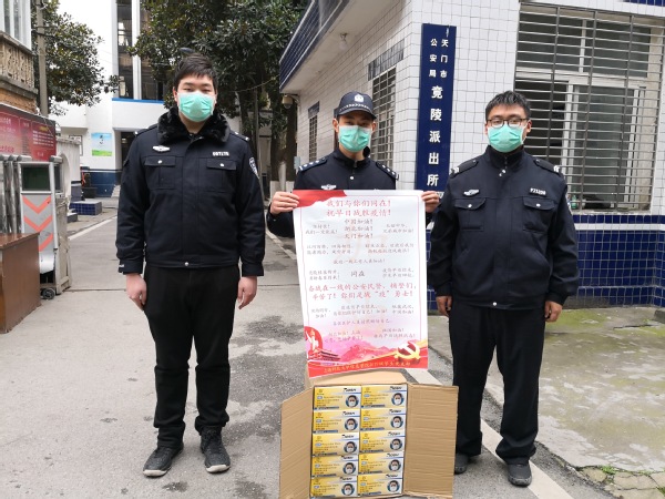 上科大战“疫”行动｜致敬湖北抗疫勇士，信息学院学生党员奉献爱心捐赠