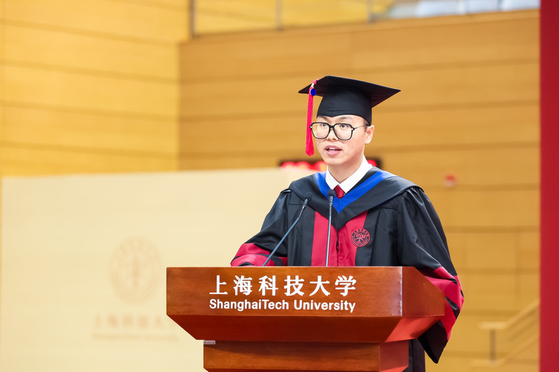 2025届毕业典礼研究生代表陈宏博：共矜成才心，各赴报国志，勇于探索不断前行