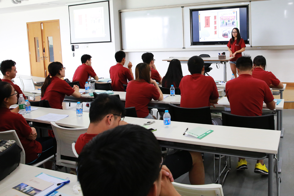 生命学院大学生夏令营掠影