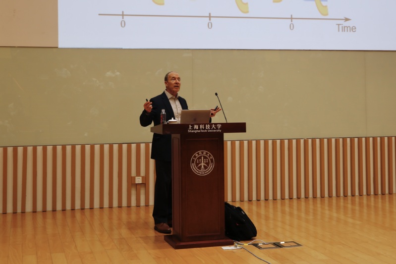 超快光学先驱做客上科大讲坛，阐释“驾驭非线性”的飞秒光纤新篇章