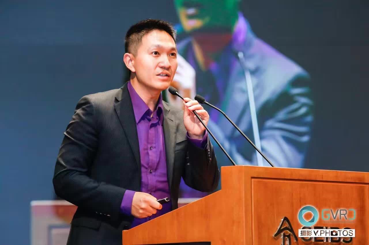 虞晶怡：通往虚拟现实的光场之路