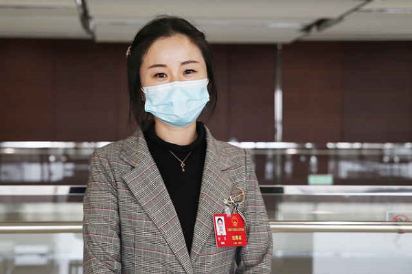 搭建成果转化之桥，市人大代表徐菲教授为上海发展建言献策