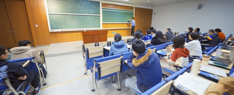 ShanghaiTech wins 12 city-level honors for undergraduate teaching in 2023