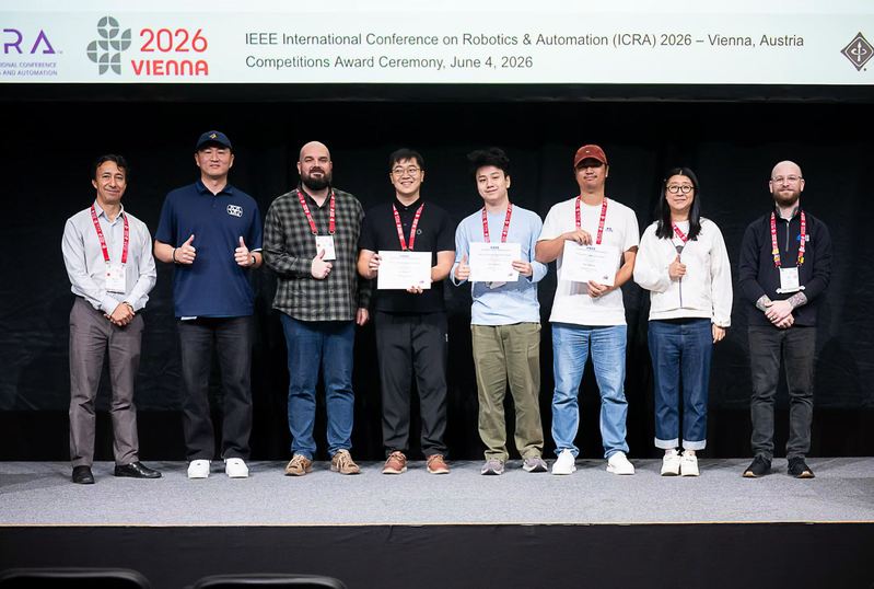 上科大在ICRA 2026获最佳学生论文及足式机器人挑战赛两项单项冠军