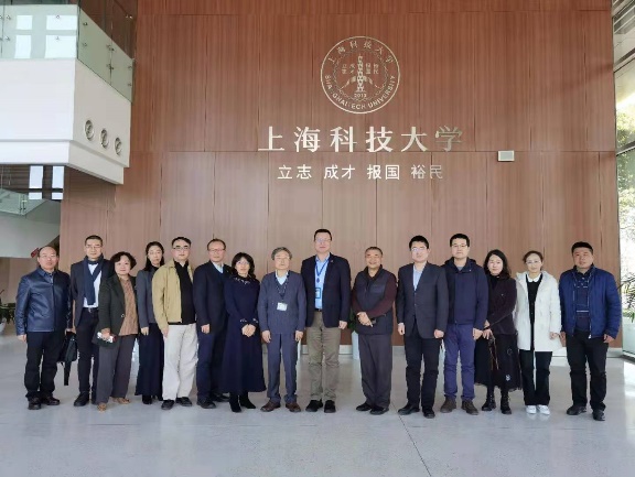 上海大学副校长汪小帆一行来访我校调研