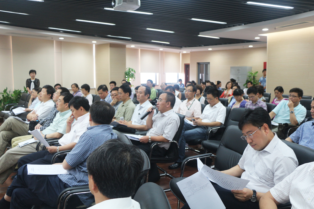 上海科技大学与中科院相关研究院所召开联席会议