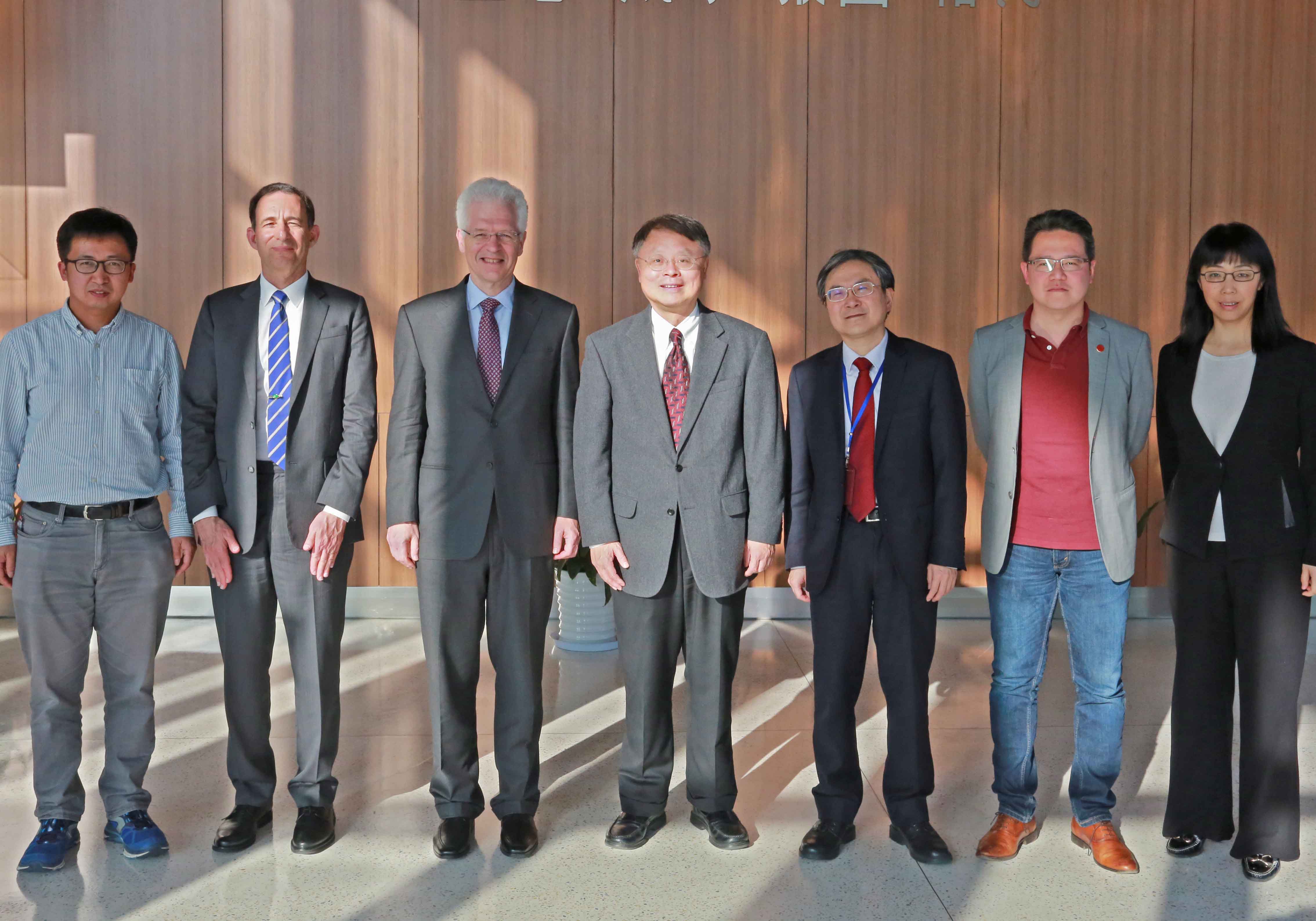MIT Associate Provost Visits ShanghaiTech
