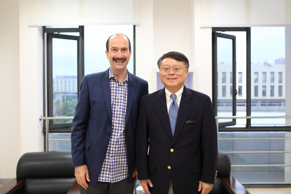 IDEO合伙人Tom Kelley与上海科技大学师生夜话创新
