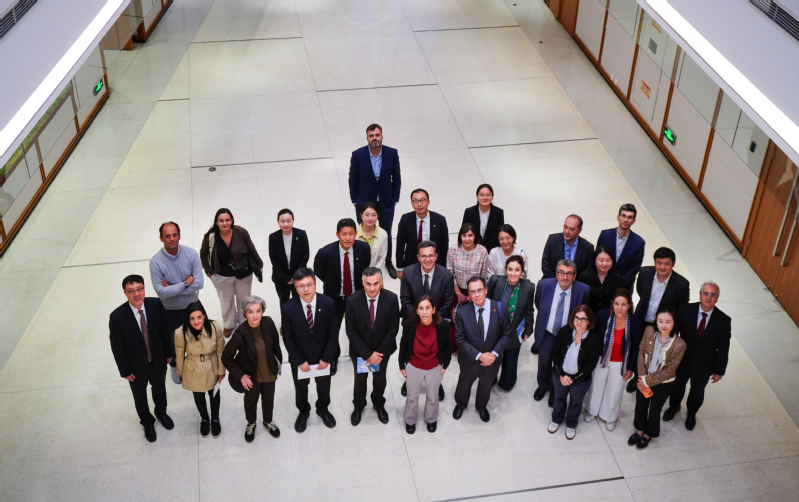 Portugal’s Minister of Education, Science and Innovation visits ShanghaiTech