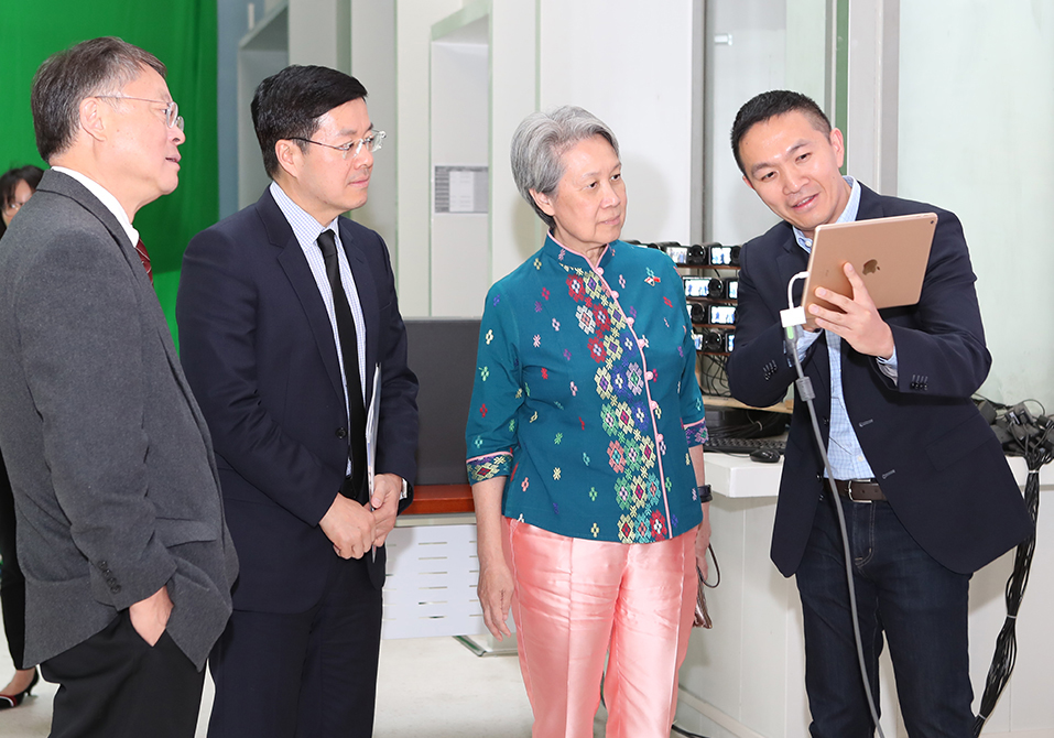 Temasek Holdings CEO Ho Ching Visits ShanghaiTech