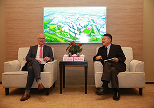 ShanghaiTech Hosts Hamburg Mayor 