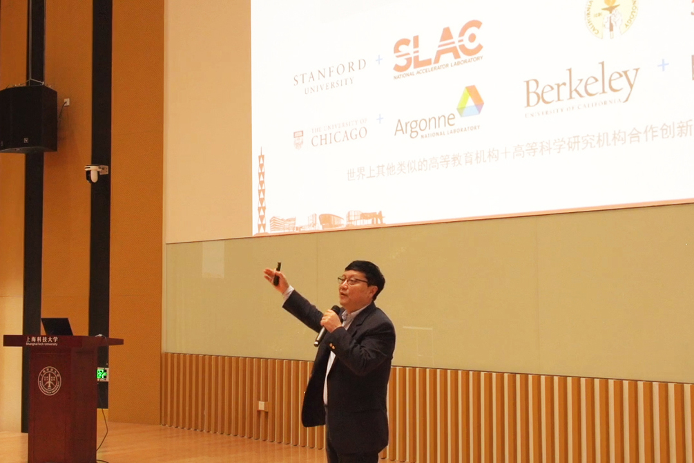 我校成功举办沪外高中骨干教师研讨会